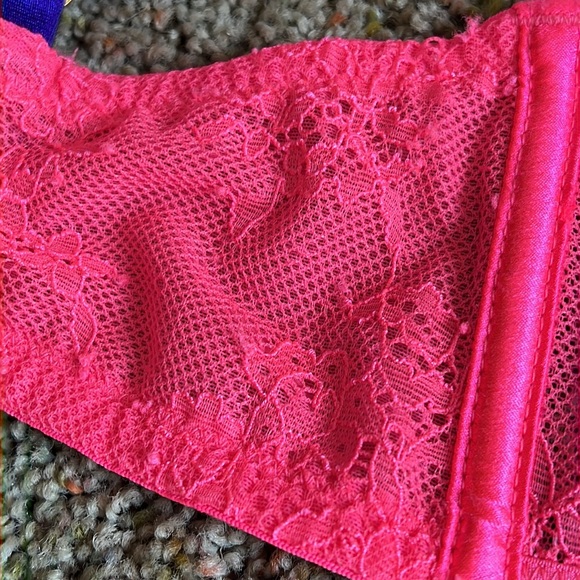 Salmon pink/Blue Victoria’s Secret sexy bra size 34D - Picture 14 of 16